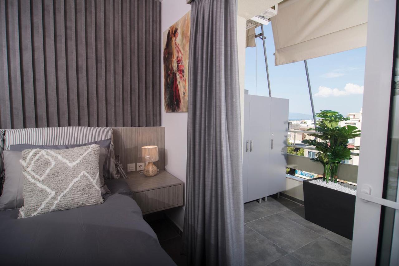 Urban Chic Luxury At The City Center Kalamata Exteriör bild