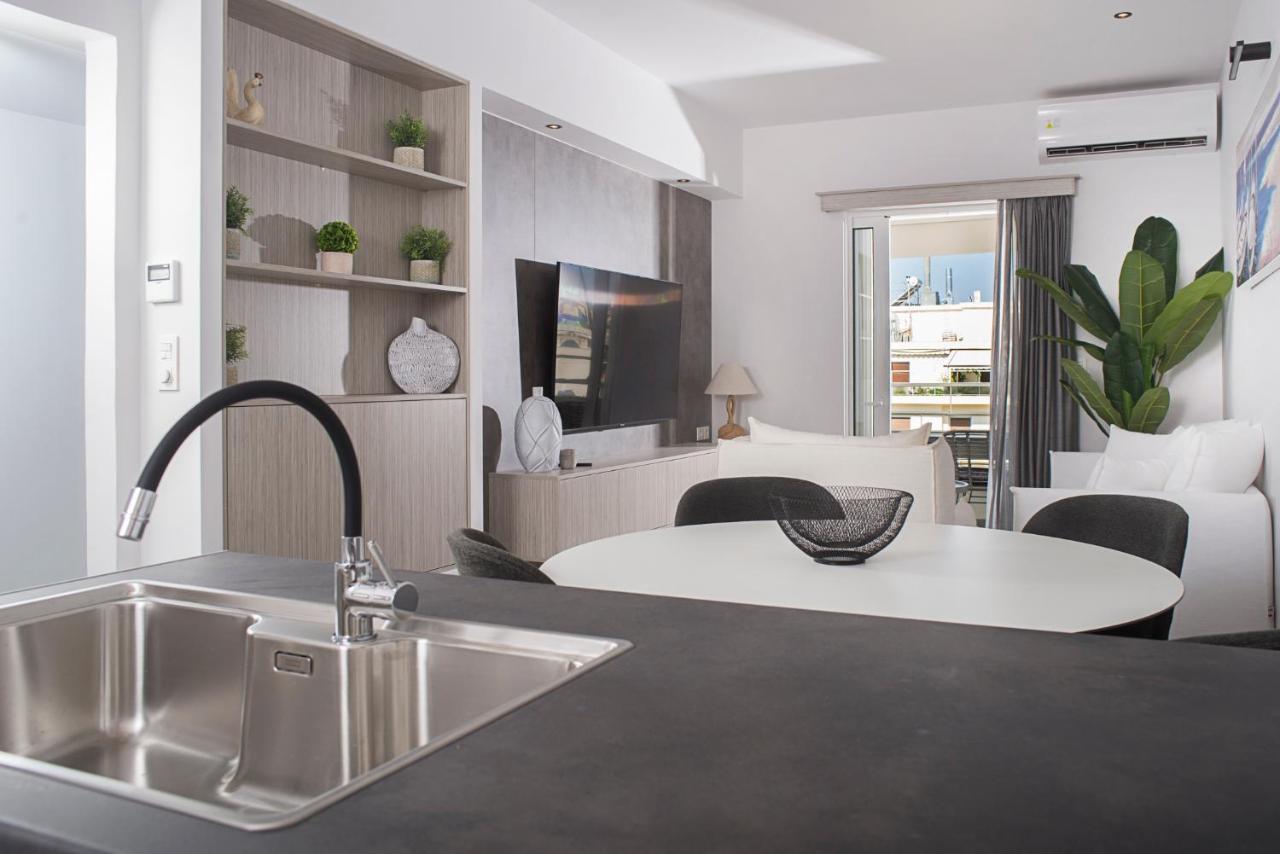 Urban Chic Luxury At The City Center Kalamata Exteriör bild