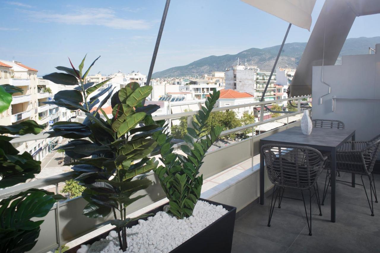 Urban Chic Luxury At The City Center Kalamata Exteriör bild